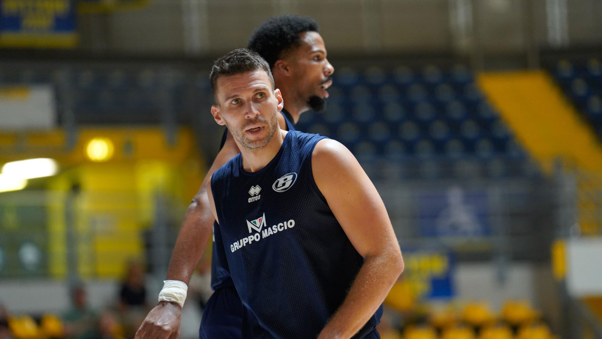 tenuto testa a varese